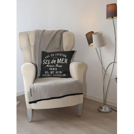 Janne Comfortable